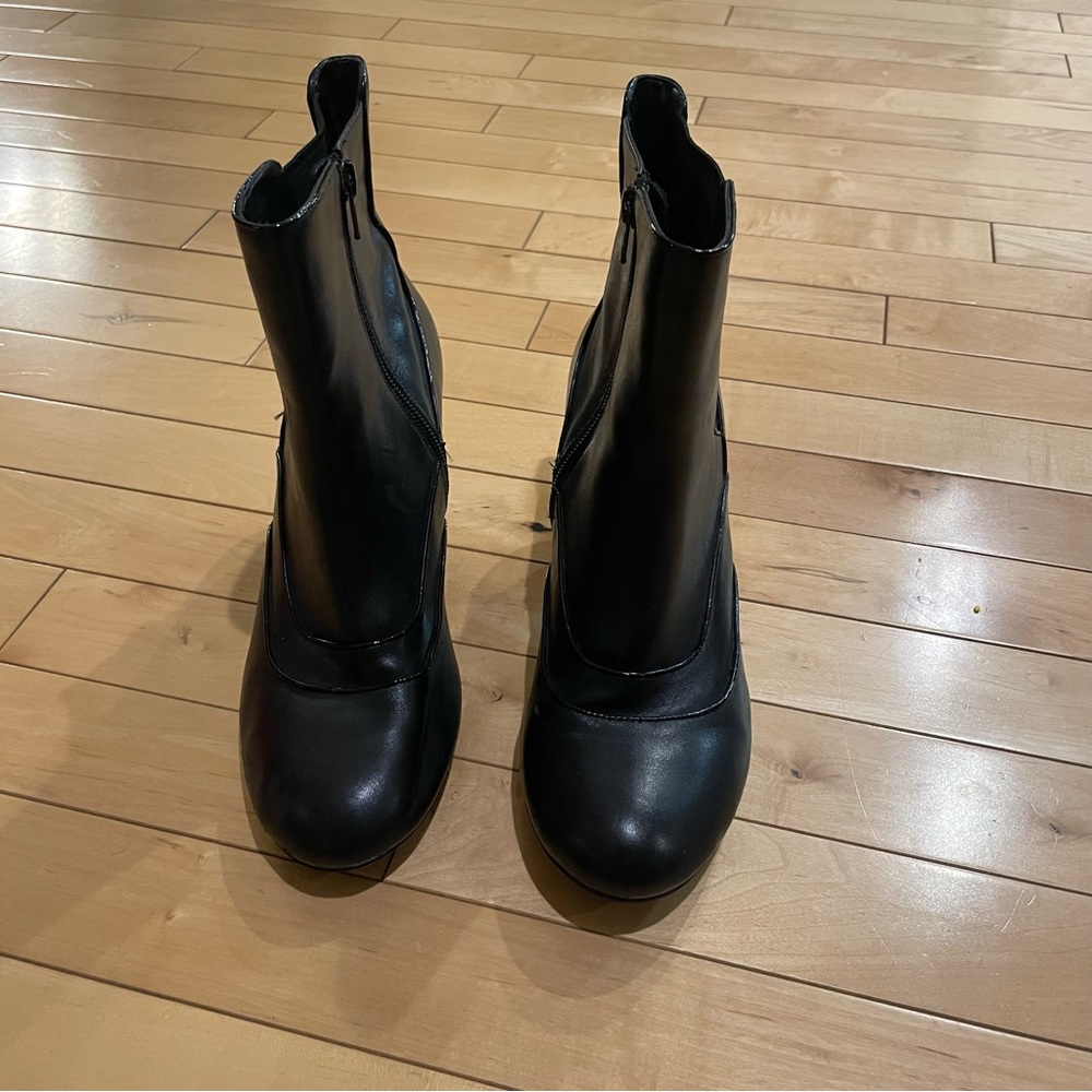 Clarks Bendables boots